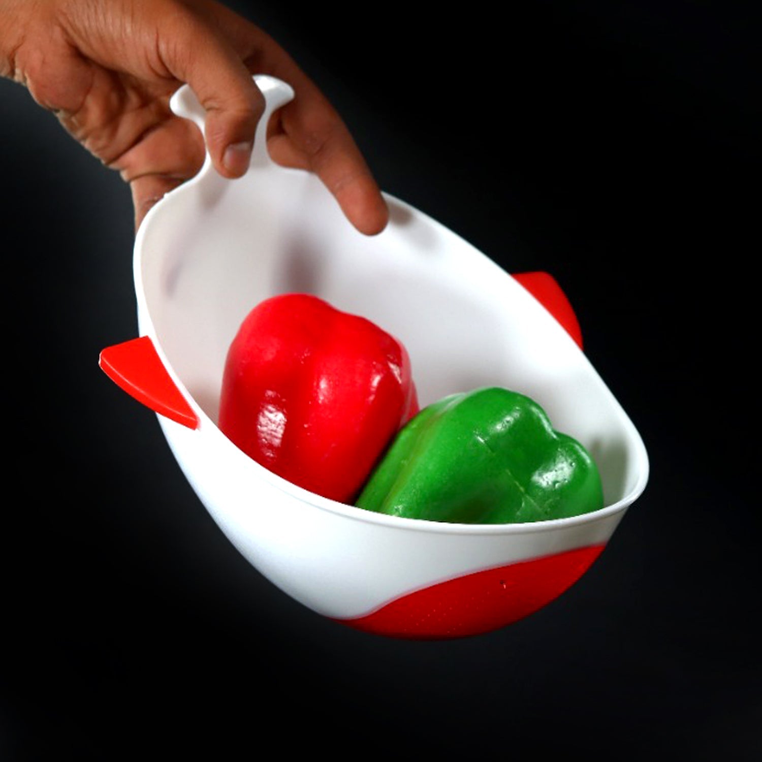 Plastic bowl with strainer for washing rice, pulses, and vegetables Plastic bowl with strainer for washing rice, pulses, and vegetables